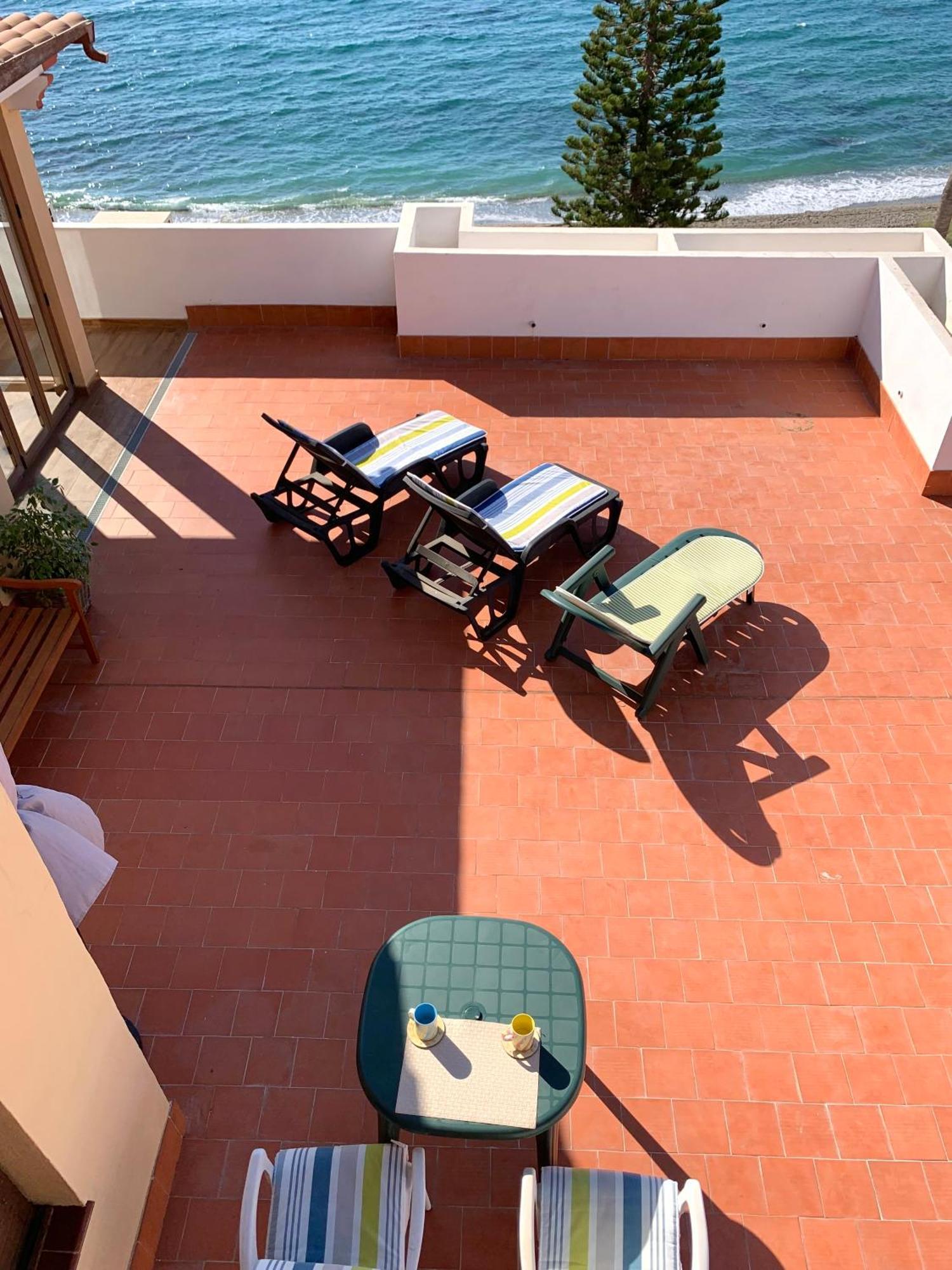 Penthouse On The Beachfront Estepona Eksteriør billede